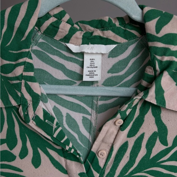 H&M Green Leaf Pattern Long Sleeve Dress - Picture 3 of 3